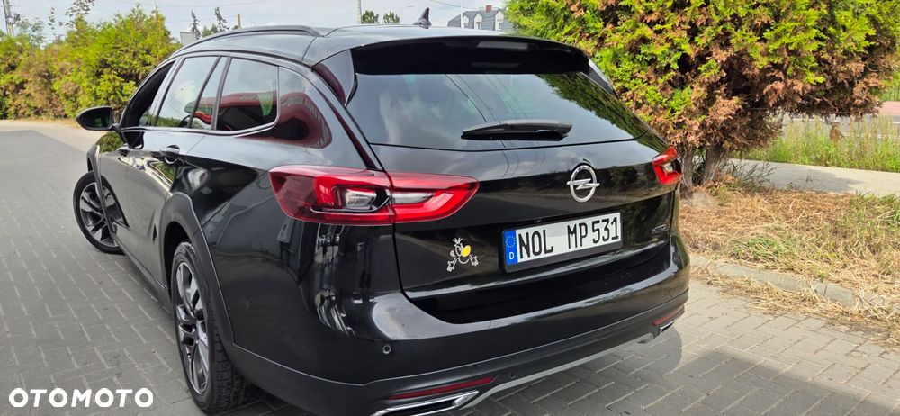 Opel Insignia 2.0 BiTrb D 4x4 Automatik Exclusive - 9