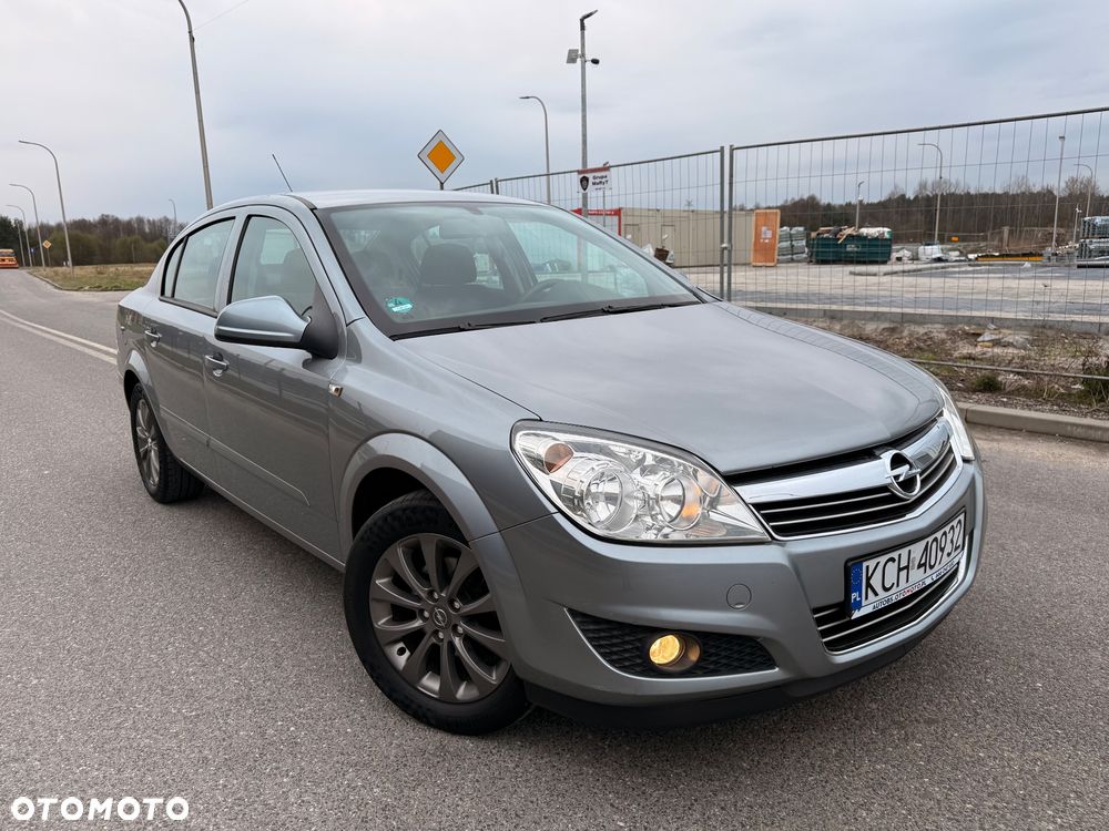 Opel Astra 1.6 Edition - 18