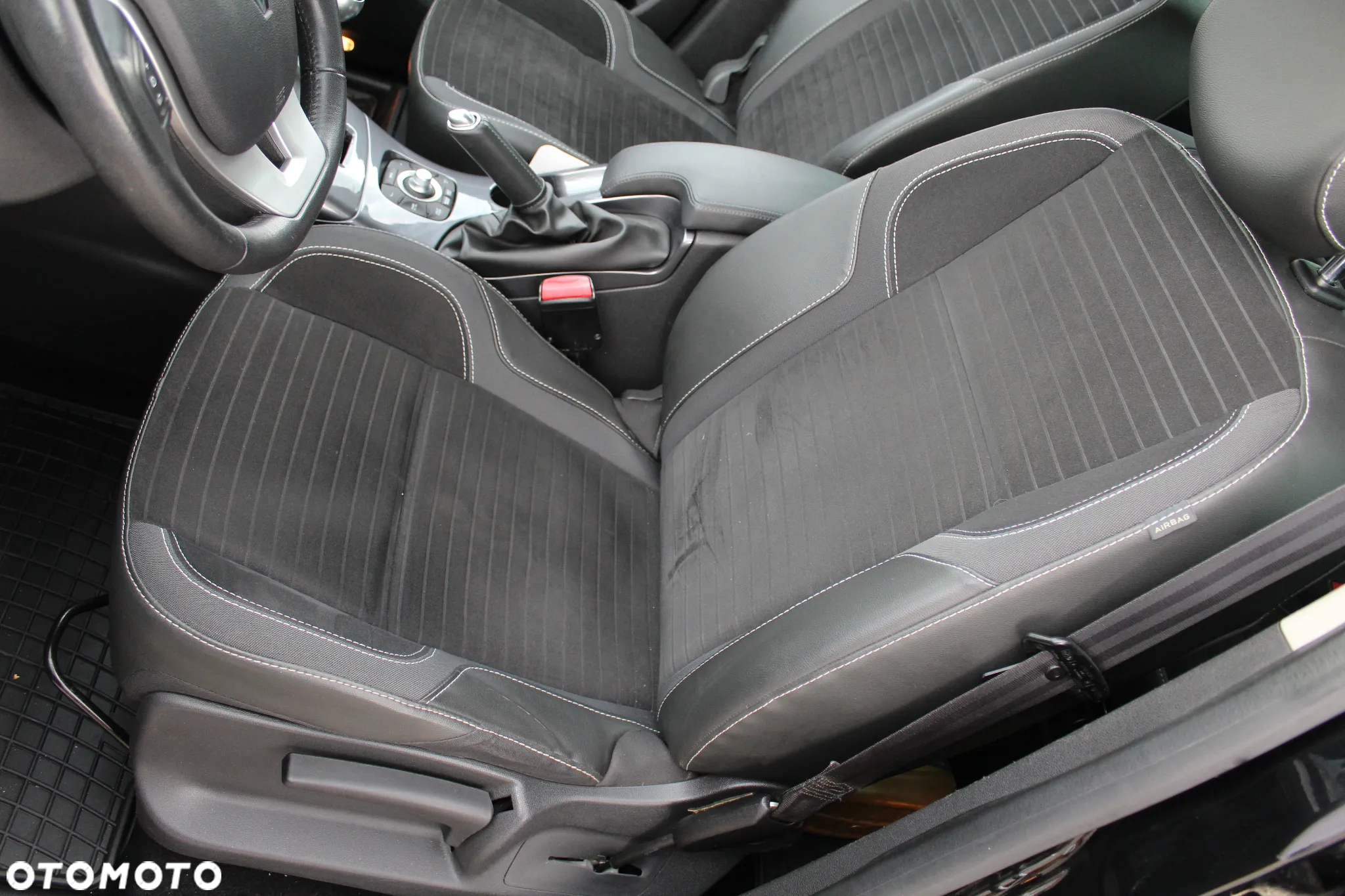Renault Scenic ENERGY TCe 130 S&S Xmod Bose Edition - 15