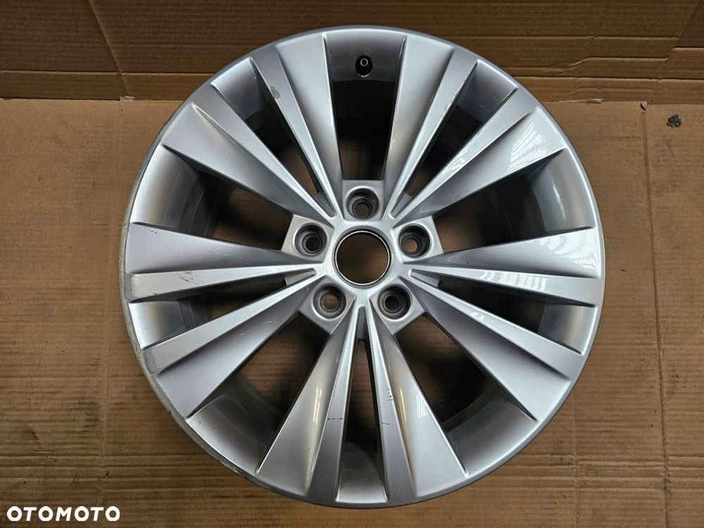 (F46) Skoda OE Superb Octavia III / 3T0601025S / 7Jx17 ET49 5x112 - 4