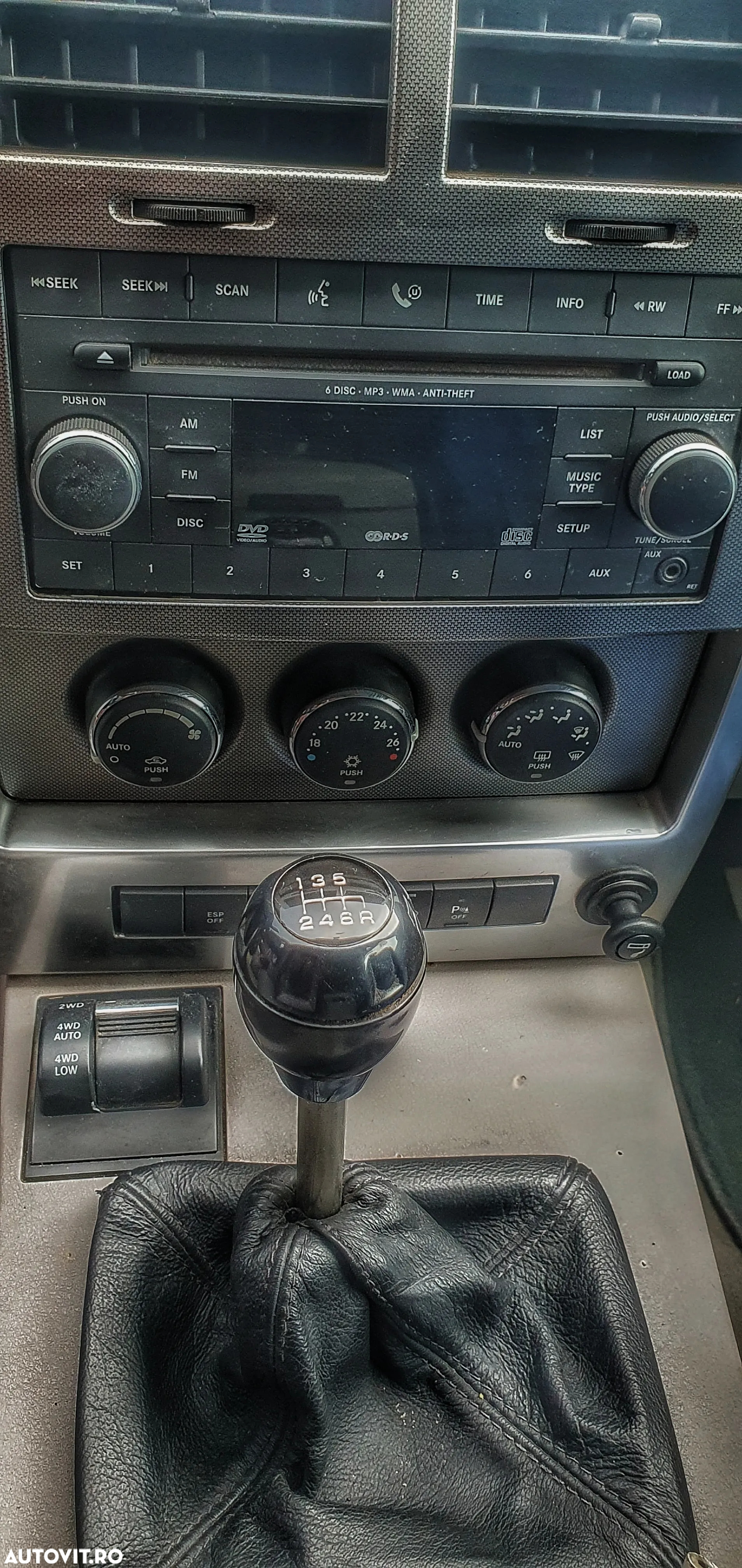 Jeep Cherokee 2.8 CRD DPF Sport - 12