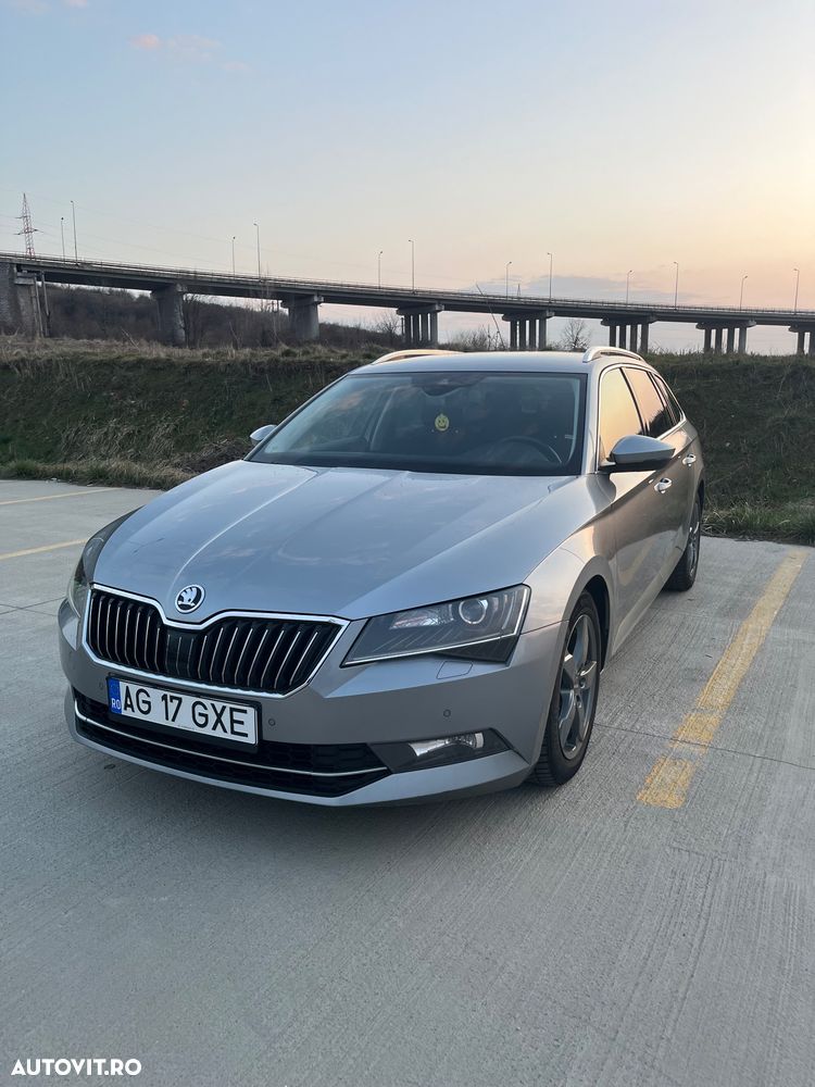 Skoda Superb 2.0 TDI DSG Style - 2