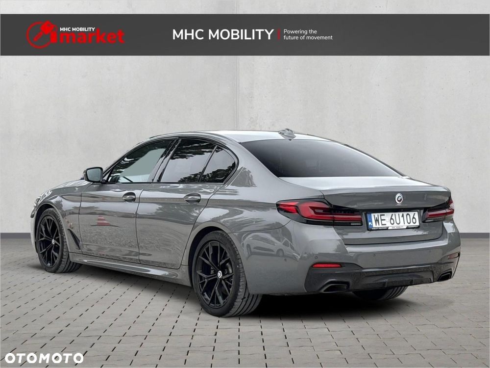 BMW Seria 5 520d xDrive MHEV M Sport sport - 4
