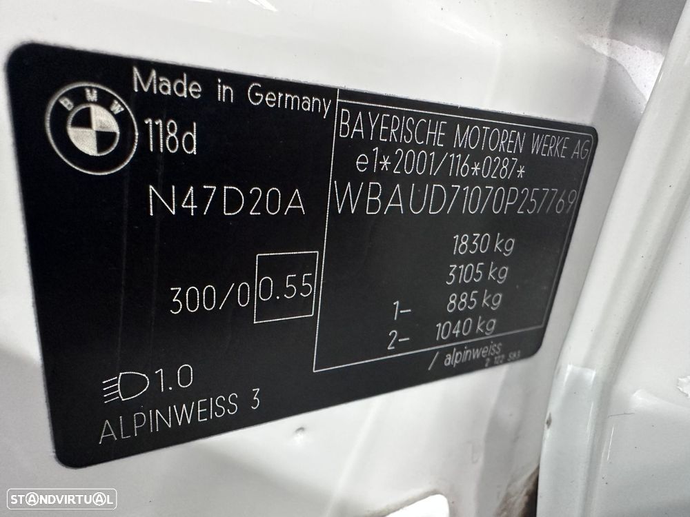 BMW 118 d Pack M - 20