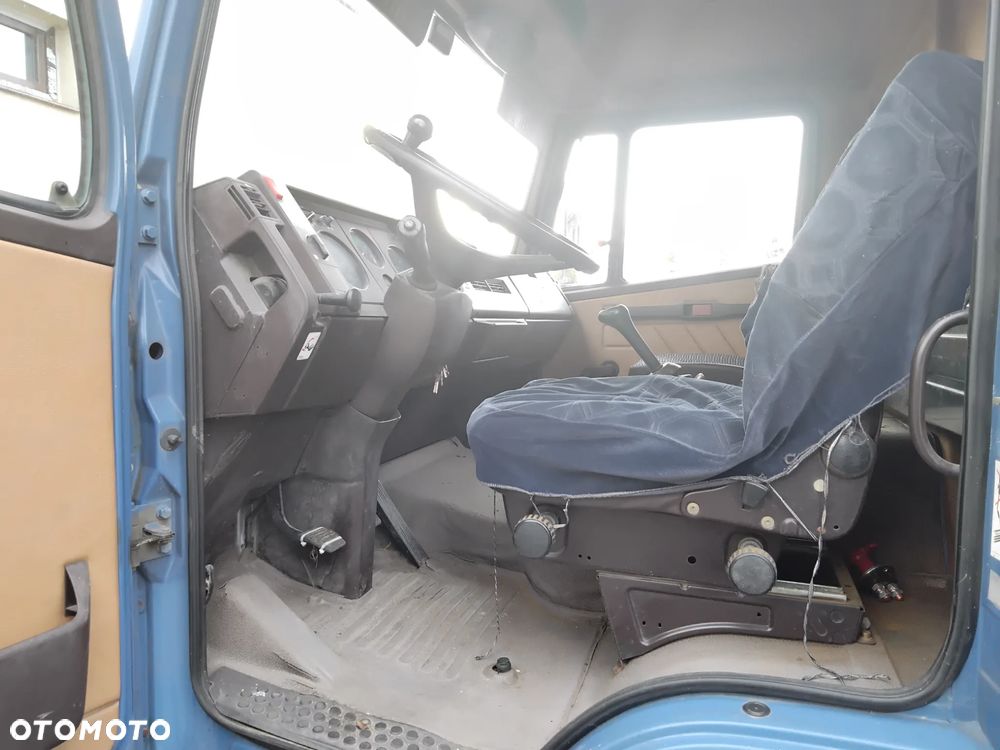 Mercedes-Benz 814 - 19