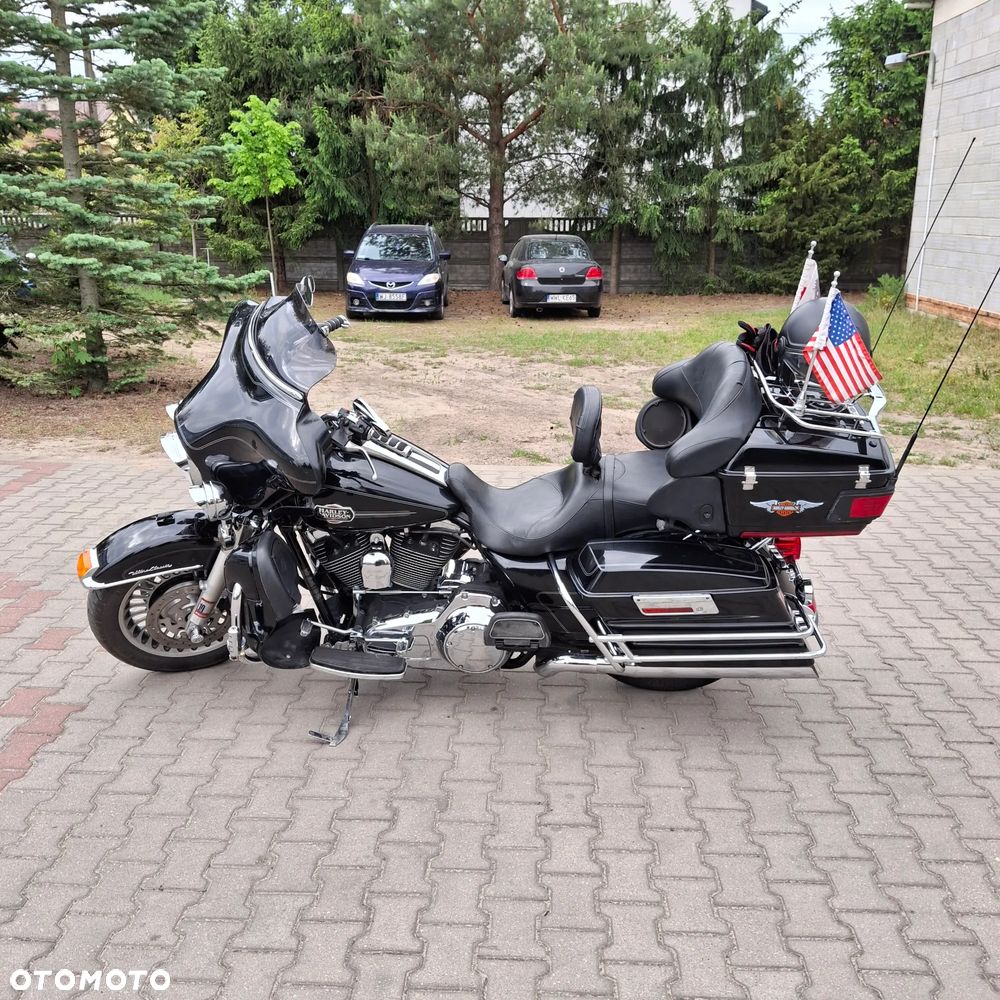 Harley-Davidson FLHT Electra Glide Standard - 2