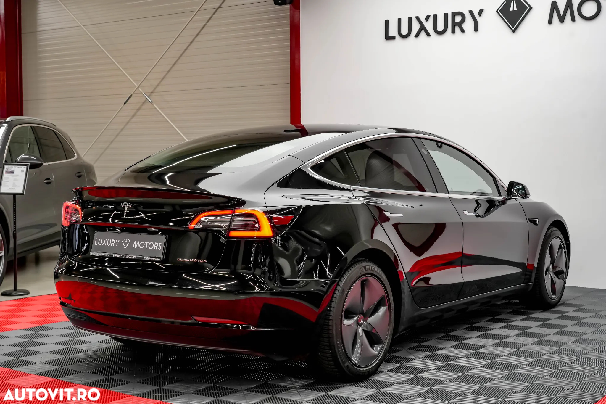 Tesla Model 3 Langstreckenbatterie Allradantrieb Dual Motor - 15