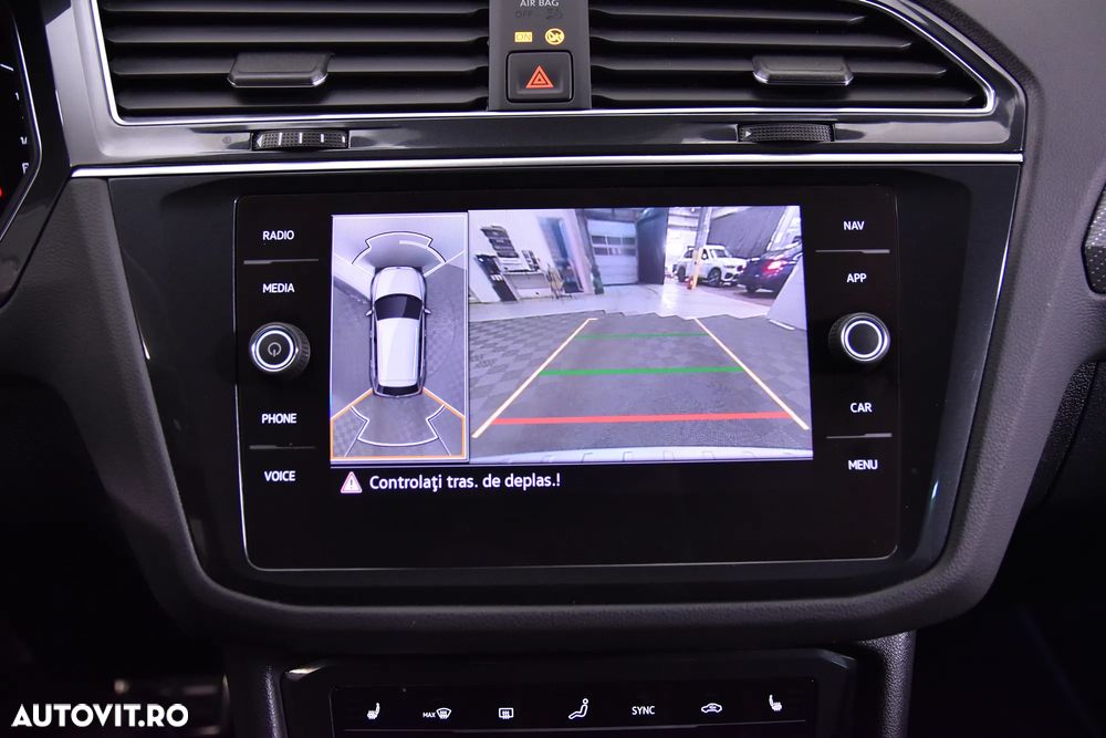 Volkswagen Tiguan - 19