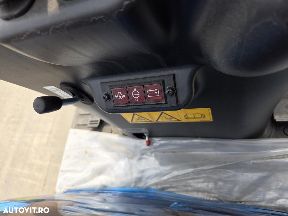 Hitachi ZX10, 1,3 tone, adanci sapare 2m, CUPLA RAPIDA+3 cupe, inst picon pe brate, senile cauciuc extensibile, produs in JAPONIA, posibilitate leasing 5 ani-PROMOTIE 19.500 EUR+Tva - 10