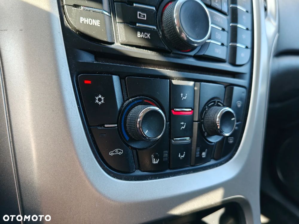 Opel Astra 1.4 Turbo Sport - 24