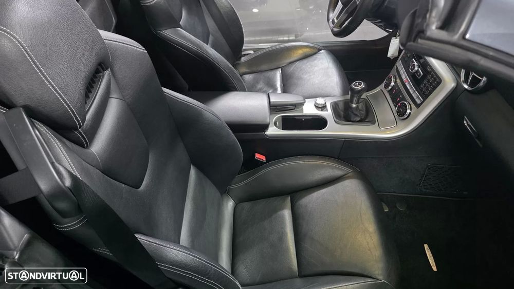 Mercedes-Benz SLK 200 (BlueEFFICIENCY) - 26