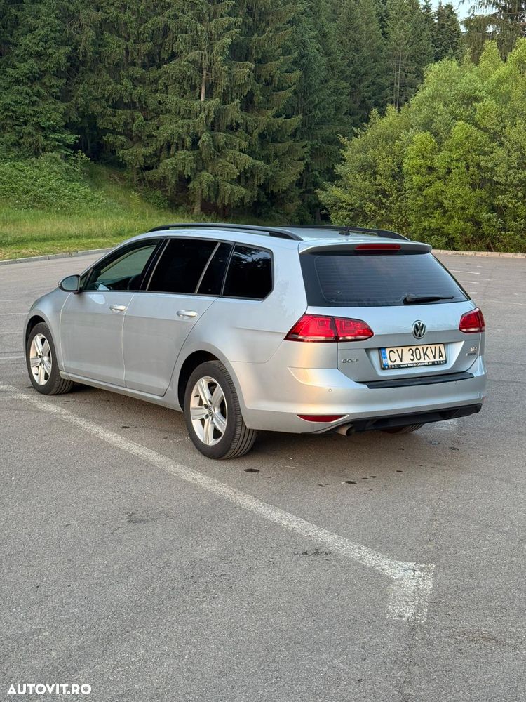 Volkswagen Golf - 5
