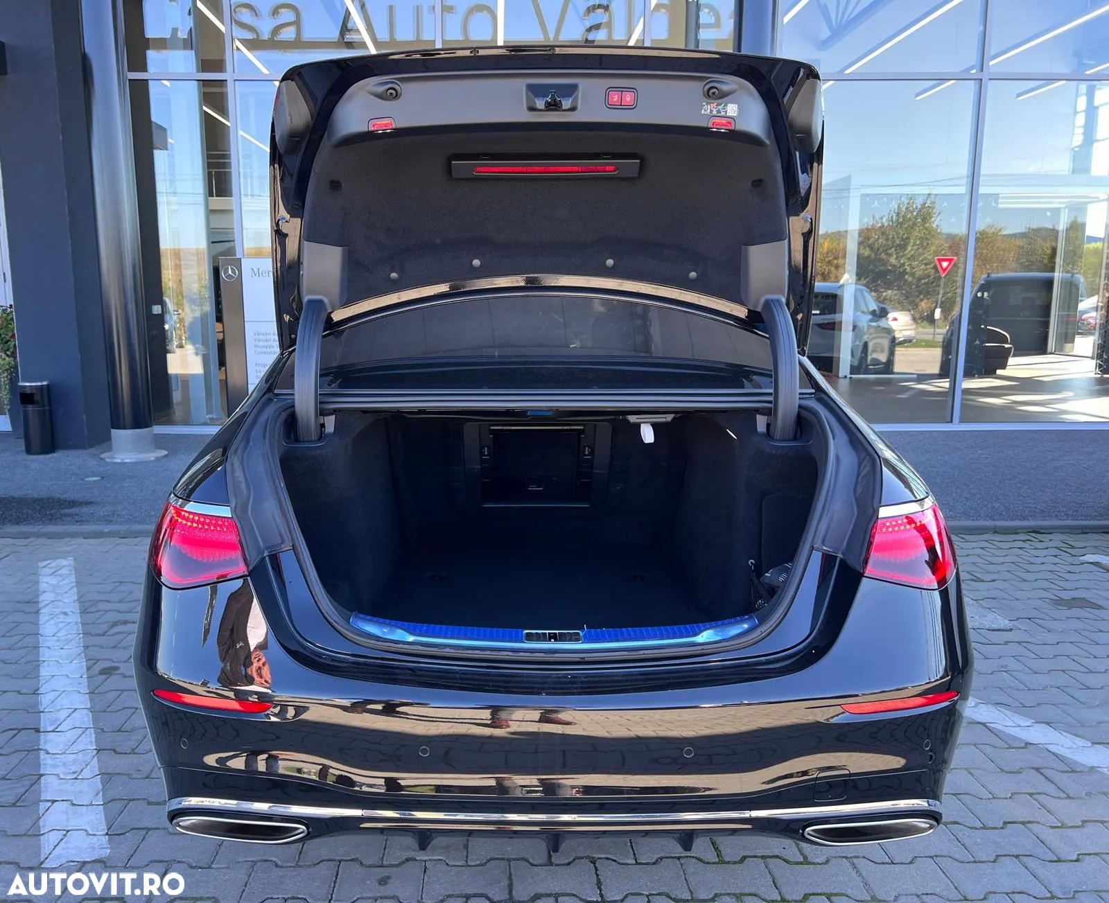 Mercedes-Benz S 580 4MATIC MHEV Long Aut. - 4