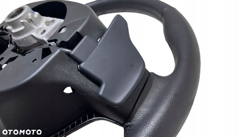 KIEROWNICA WIELOFUNKCYJNA SKÓRA SKÓRZANA ŁOPATKI AUTOMAT PEUGEOT 108 - 14