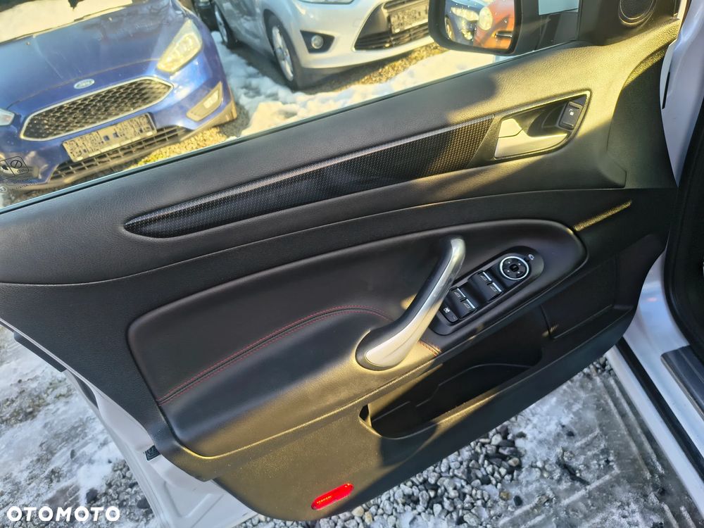 Ford Mondeo 2.0 EcoBoost Titanium S - 16