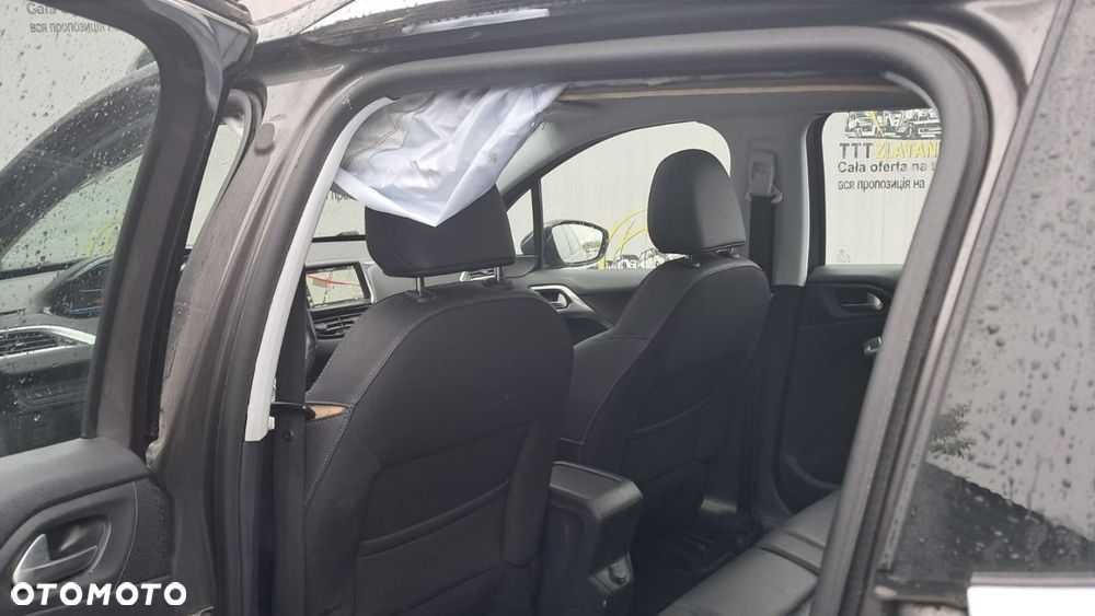 Peugeot 2008 - 19