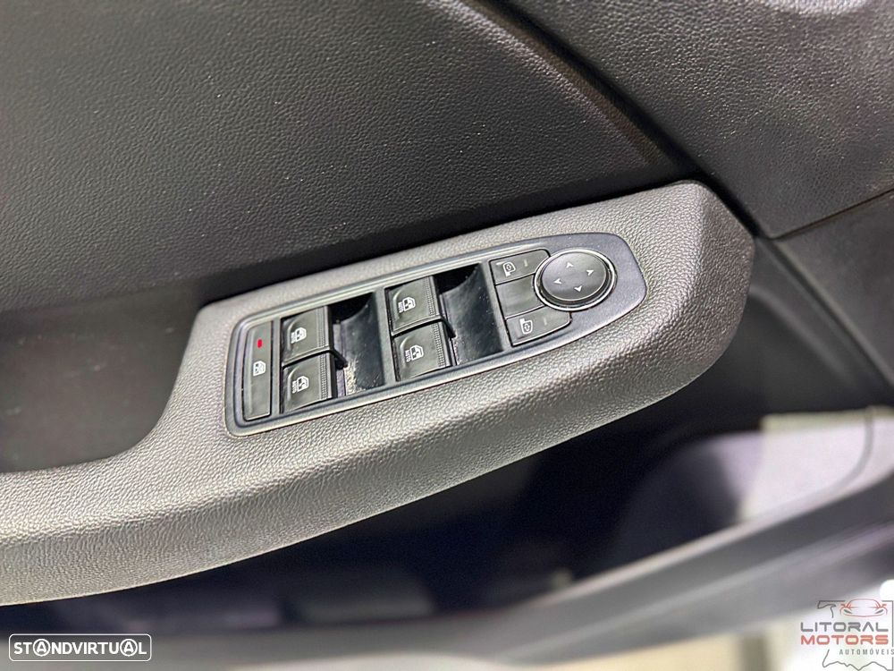 Renault Clio 1.0 TCe Evolution Bi-Fuel - 17