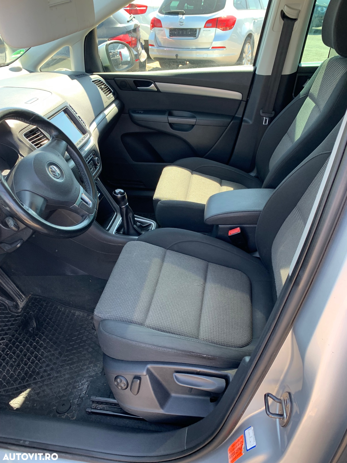 Volkswagen Sharan 2.0 TDI BlueMotion Technology Comfortline - 11