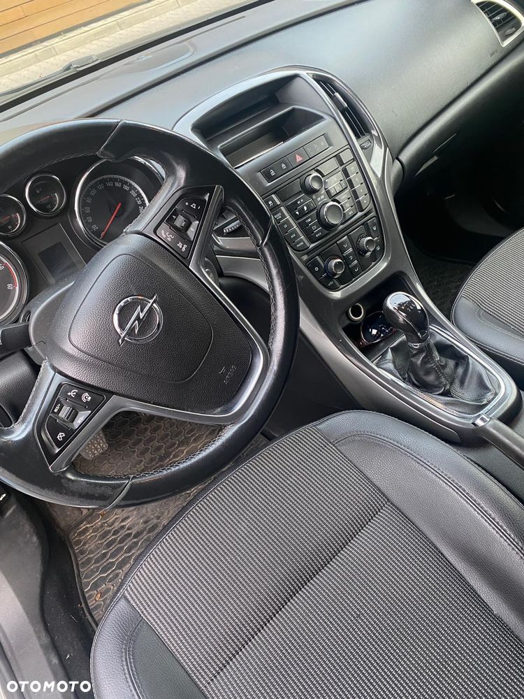 Opel Astra - 4