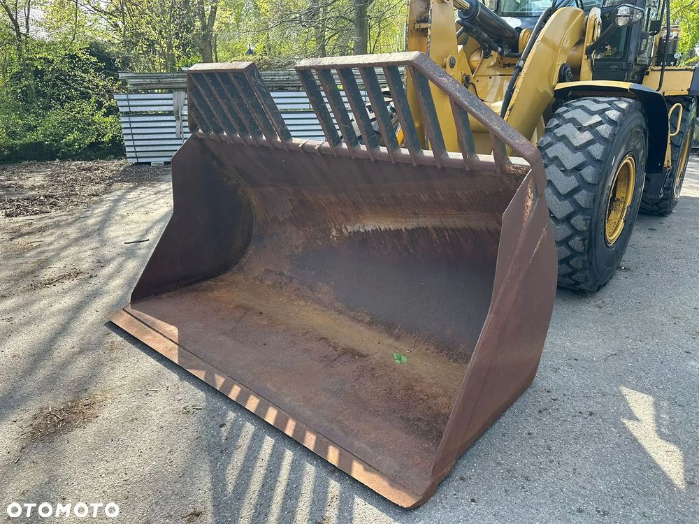 Caterpillar 930m - 10