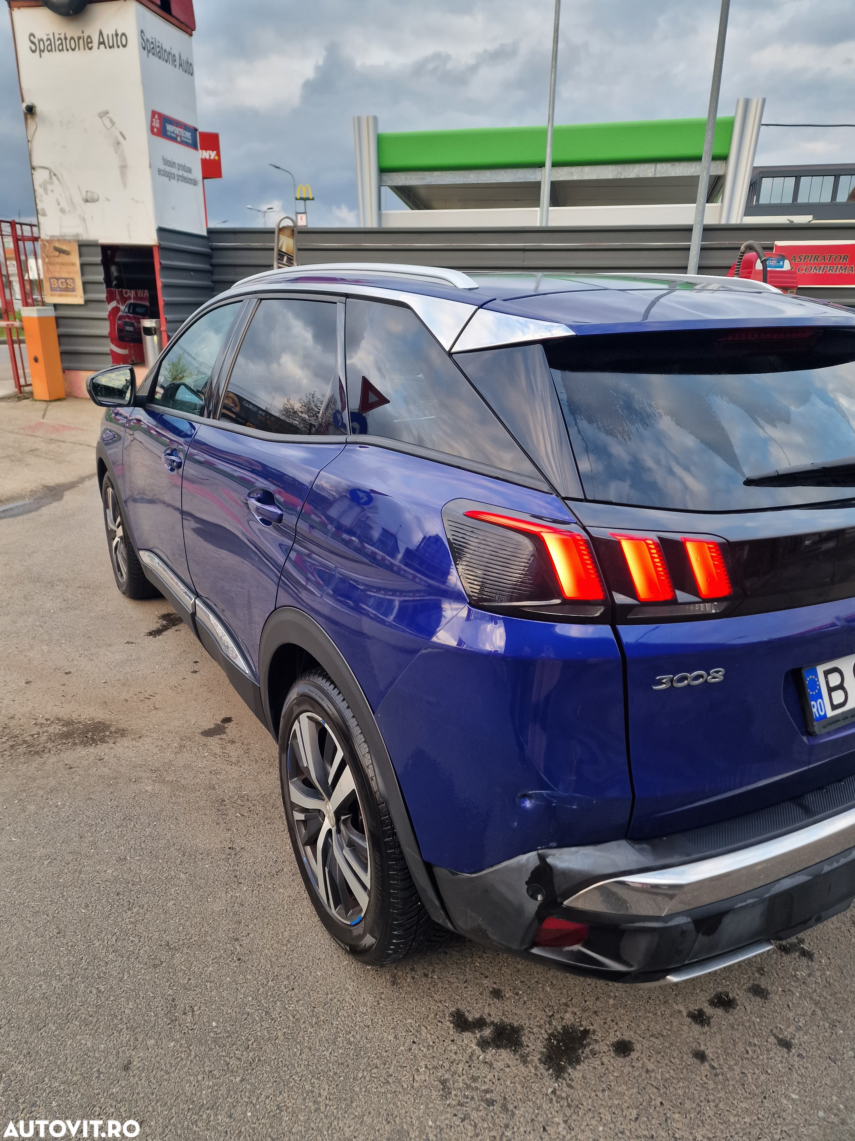 Peugeot 3008 1.6 BlueHDI S&S EAT6 GT-Line - 15