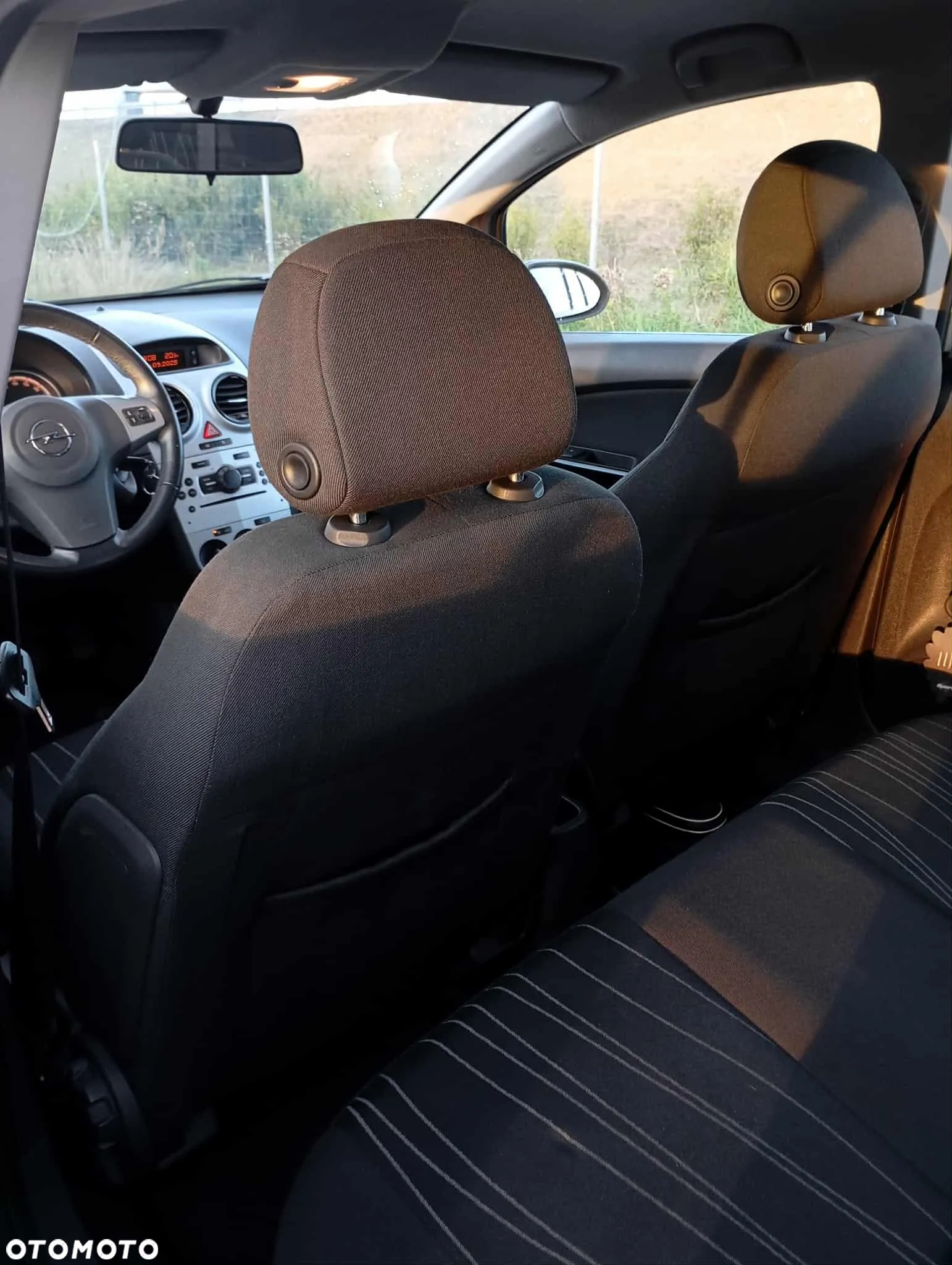 Opel Corsa 1.2 16V Cosmo - 15