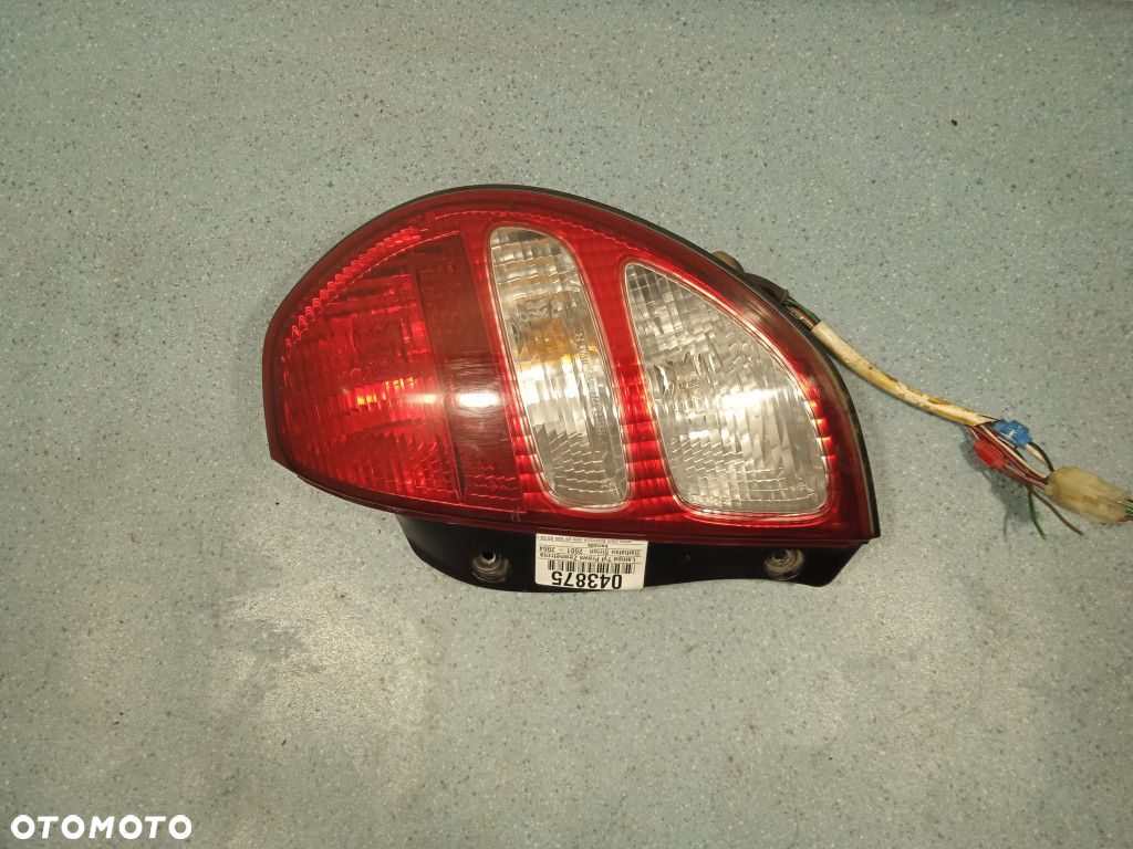 DAIHATSU SIRION I LIFT LAMPA TYŁ PRAWA ZEWNĘTRZNA - 4