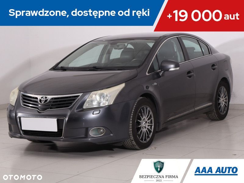 Toyota Avensis - 2