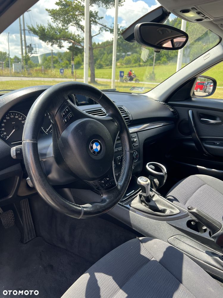 BMW Seria 1 116d - 12