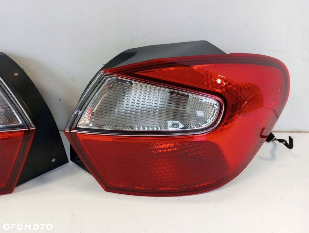 LAMPA TYLNA TYŁ PRAWA HYUNDAI I10 - 1