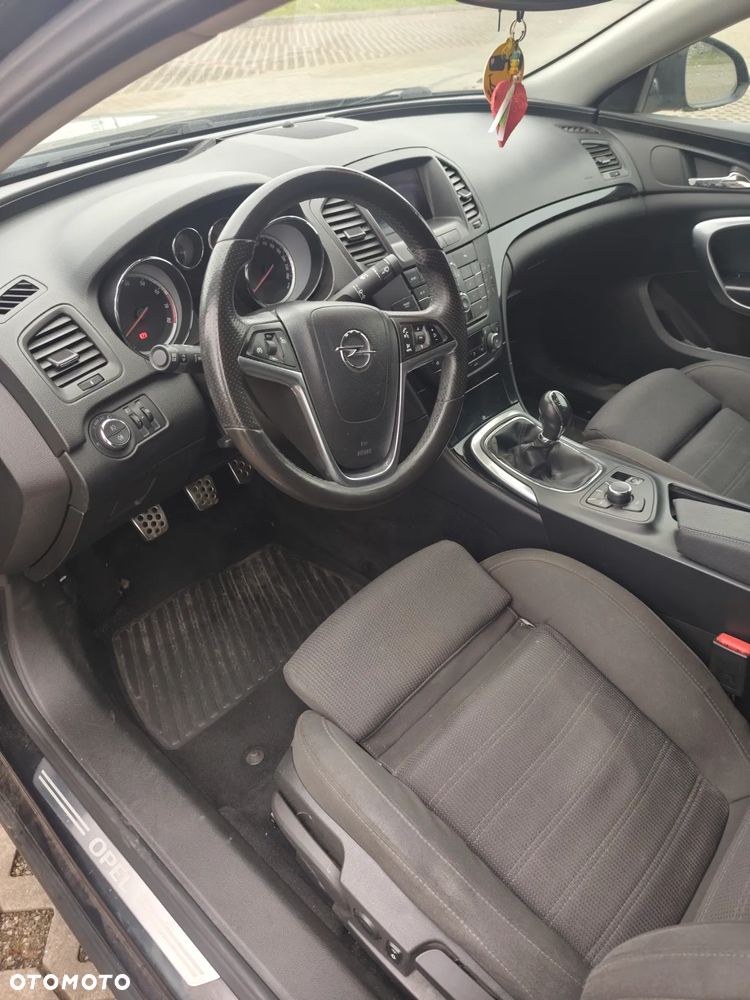 Opel Insignia 1.8 - 6