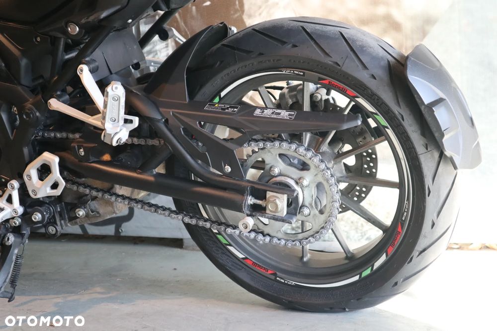 Benelli TRK 502 - 11