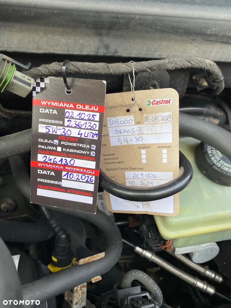 Opel Astra GTC 1.4 NAVI - 31