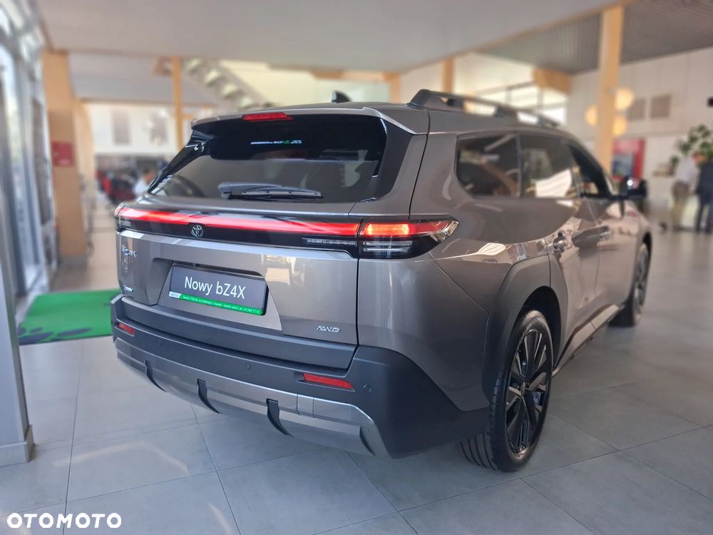Toyota bZ4X 74.7kWh 4x4 Executive - 11