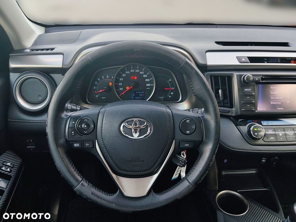 Toyota RAV4 2.0 D-4D Premium 4x2 - 17