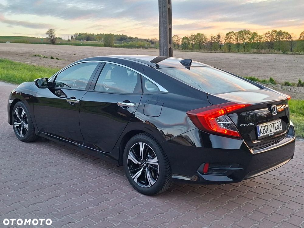 Honda Civic 1.5 i-VTEC Turbo CVT Sport - 4