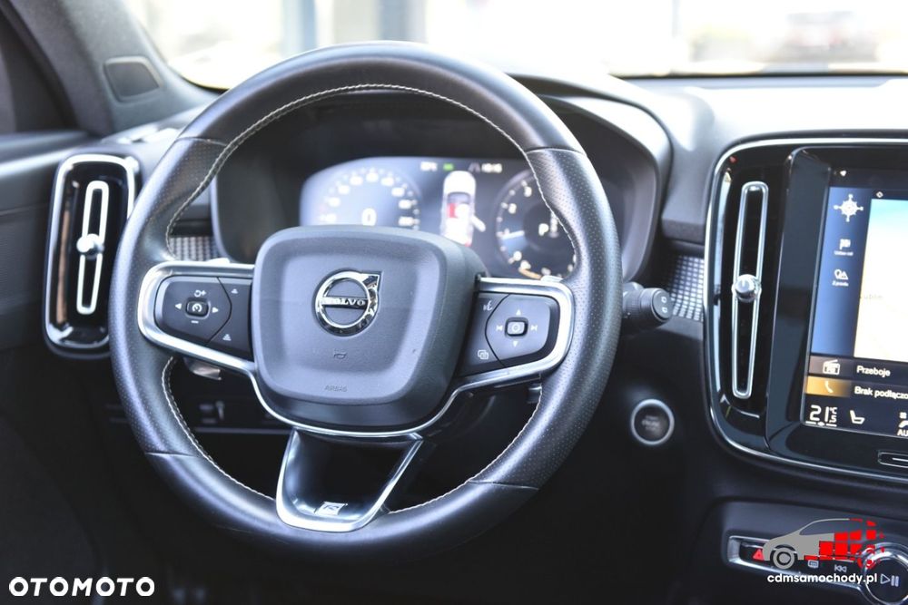 Volvo XC 40 - 24