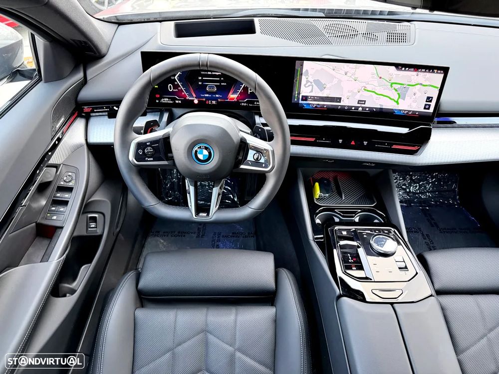 BMW 530 e Pack Desportivo M Pro - 10