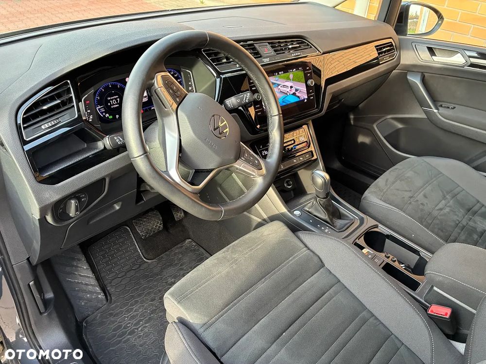 Volkswagen Touran 1.5 TSI EVO Highline DSG - 11