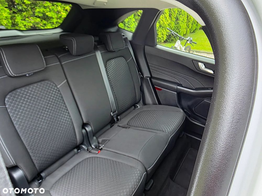 Ford Kuga 1.5 EcoBoost TITANIUM - 34
