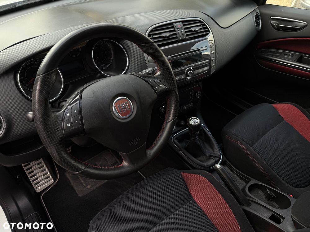Fiat Bravo 1.4 16V Dynamic - 26