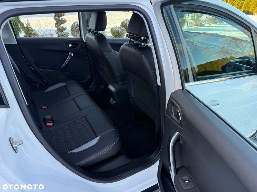 Peugeot 2008 e-HDi FAP 92 STOP & START Business-Line - 16