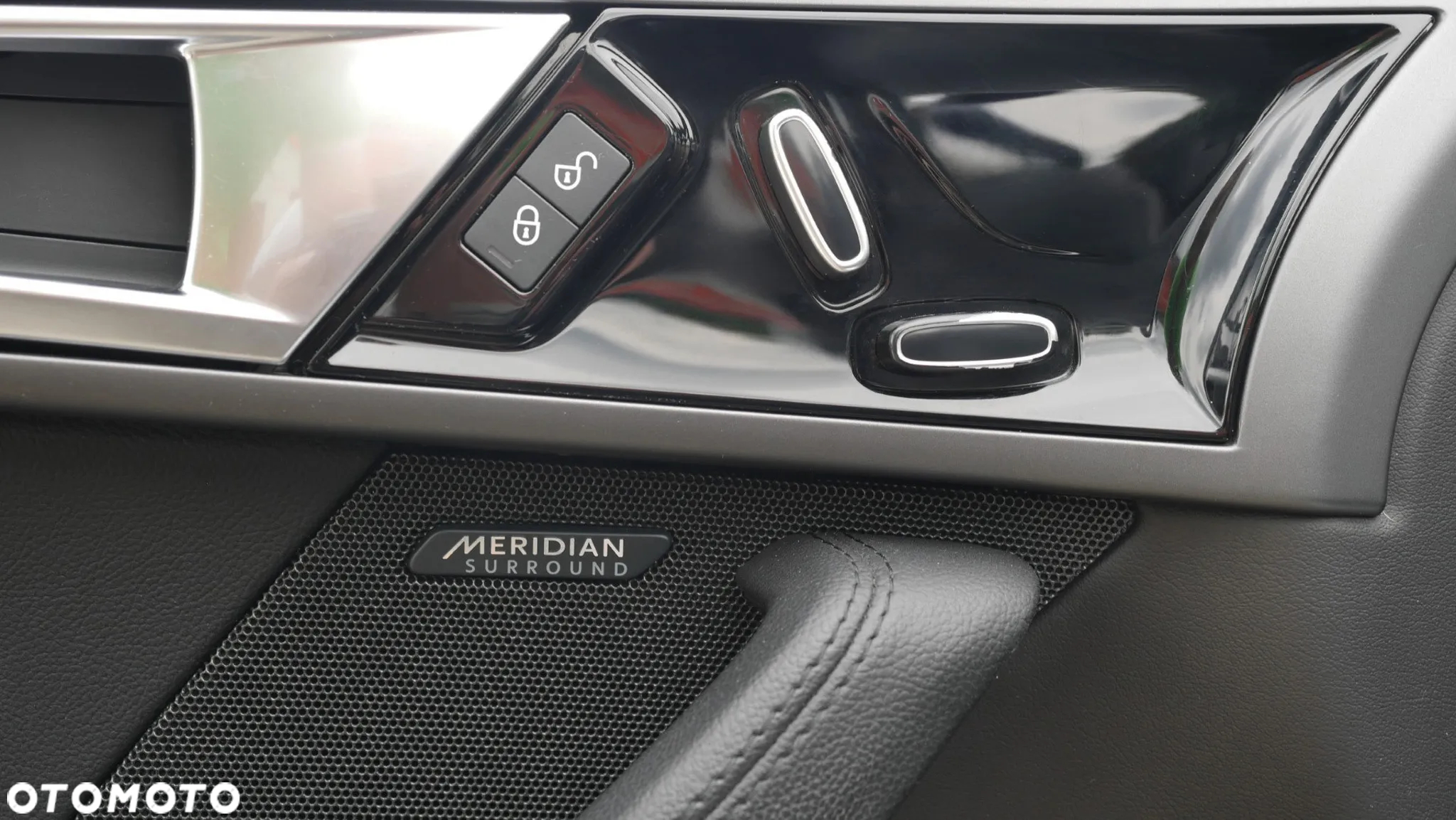Jaguar F-Type Cabriolet R-Dynamic - 11