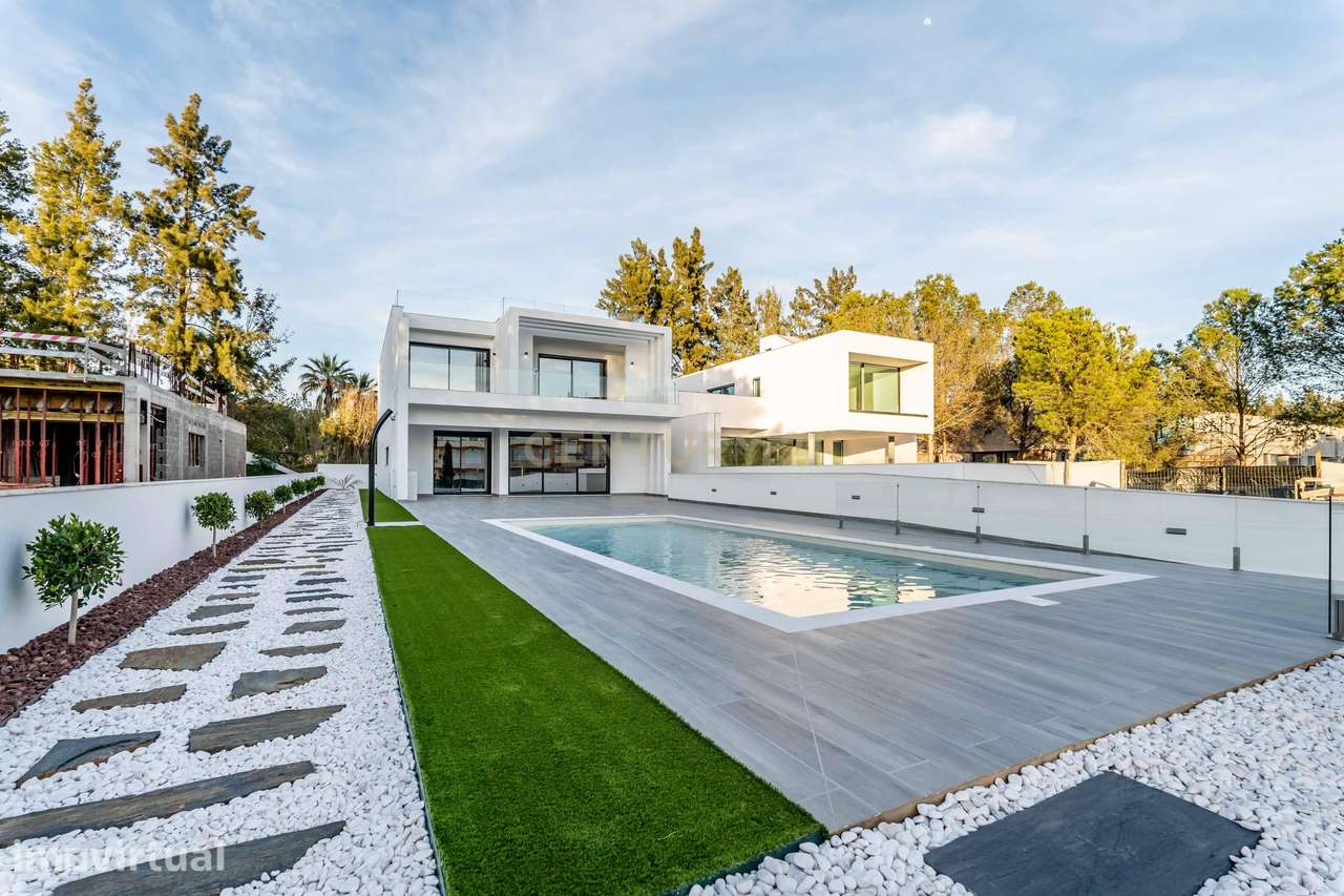 Moradia  V3+1 com Piscina , em Vilamoura, perto da Marina, campos de - Grande imagem: 2/58