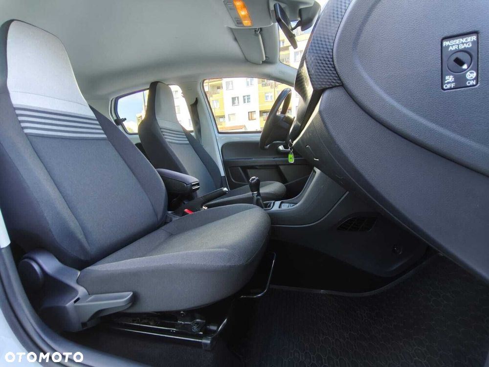 Volkswagen up! 1.0 move - 18