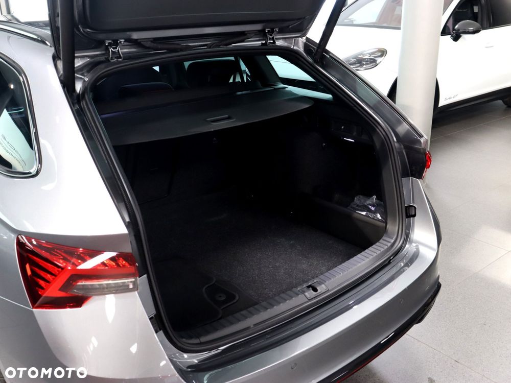 Skoda Octavia 2.0 TSI RS DSG - 32