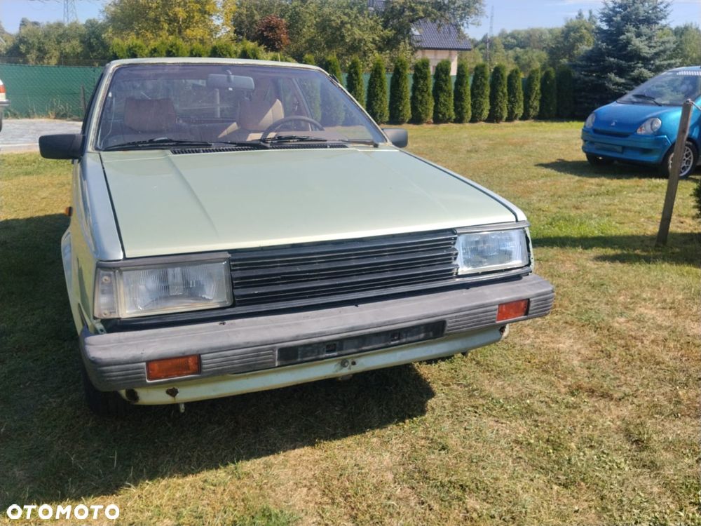 Nissan Sunny - 15