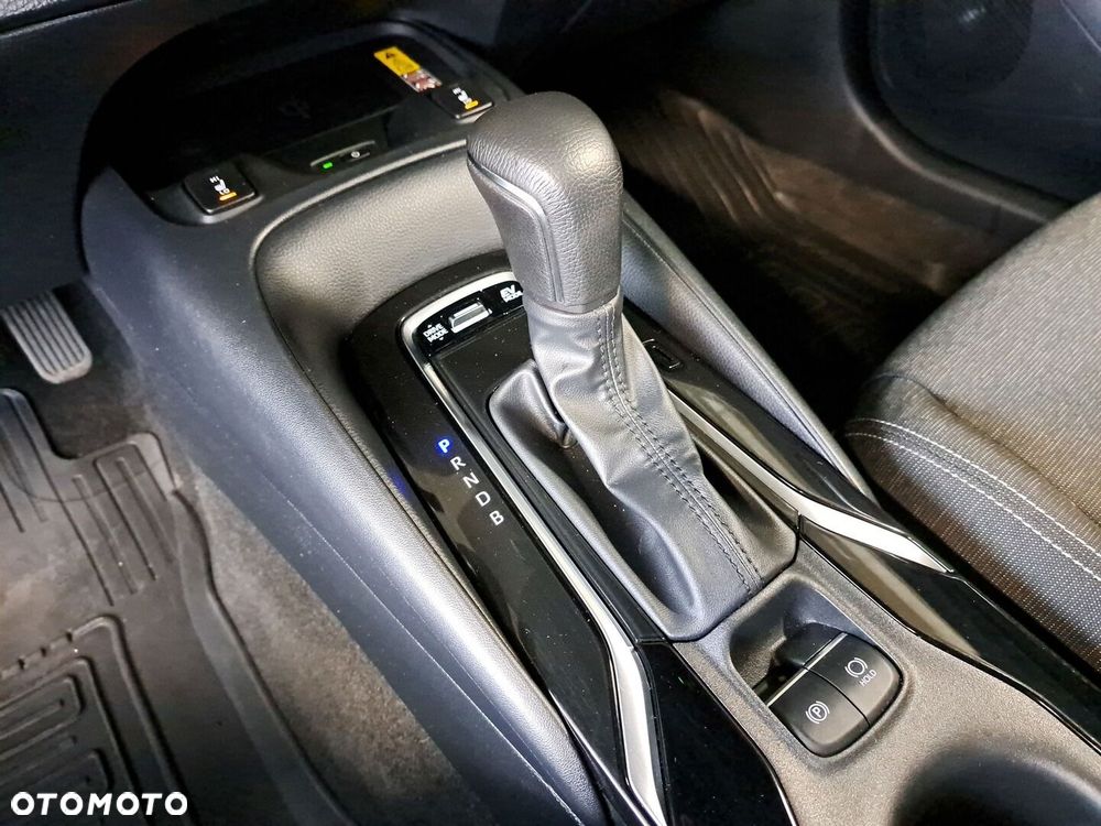 Toyota Corolla 1.8 Hybrid Comfort - 29