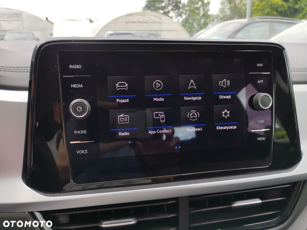 Volkswagen T-Roc - 23