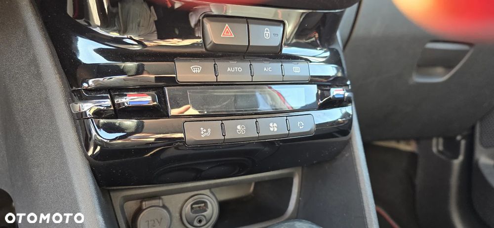 Peugeot 2008 PureTech 110 Stop&Start GT-Line Edition - 25